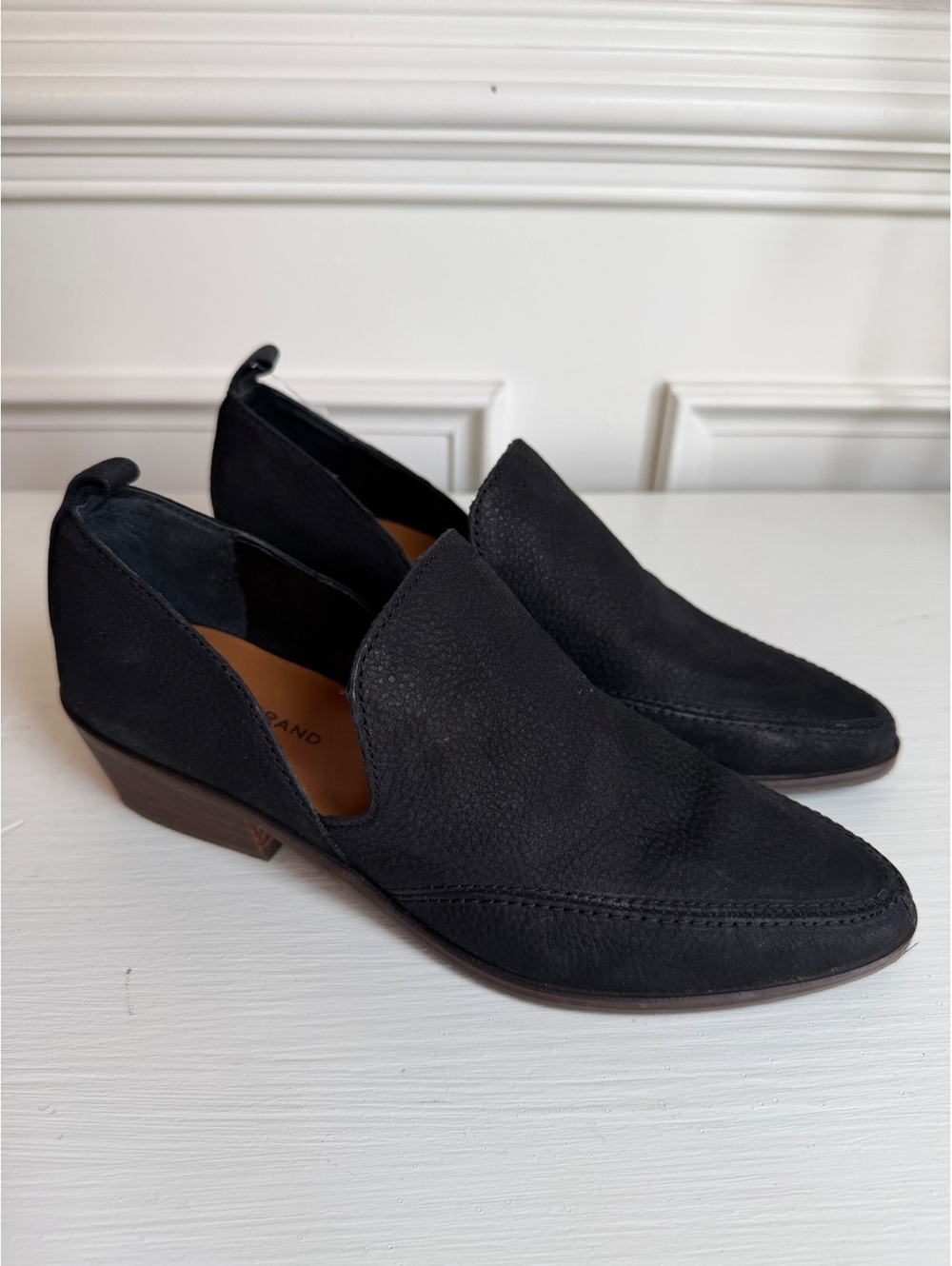 ucky Brand Mahzan Black Leather Loafers Side Cutout Pointed Toe Shoes Sz 6.5
